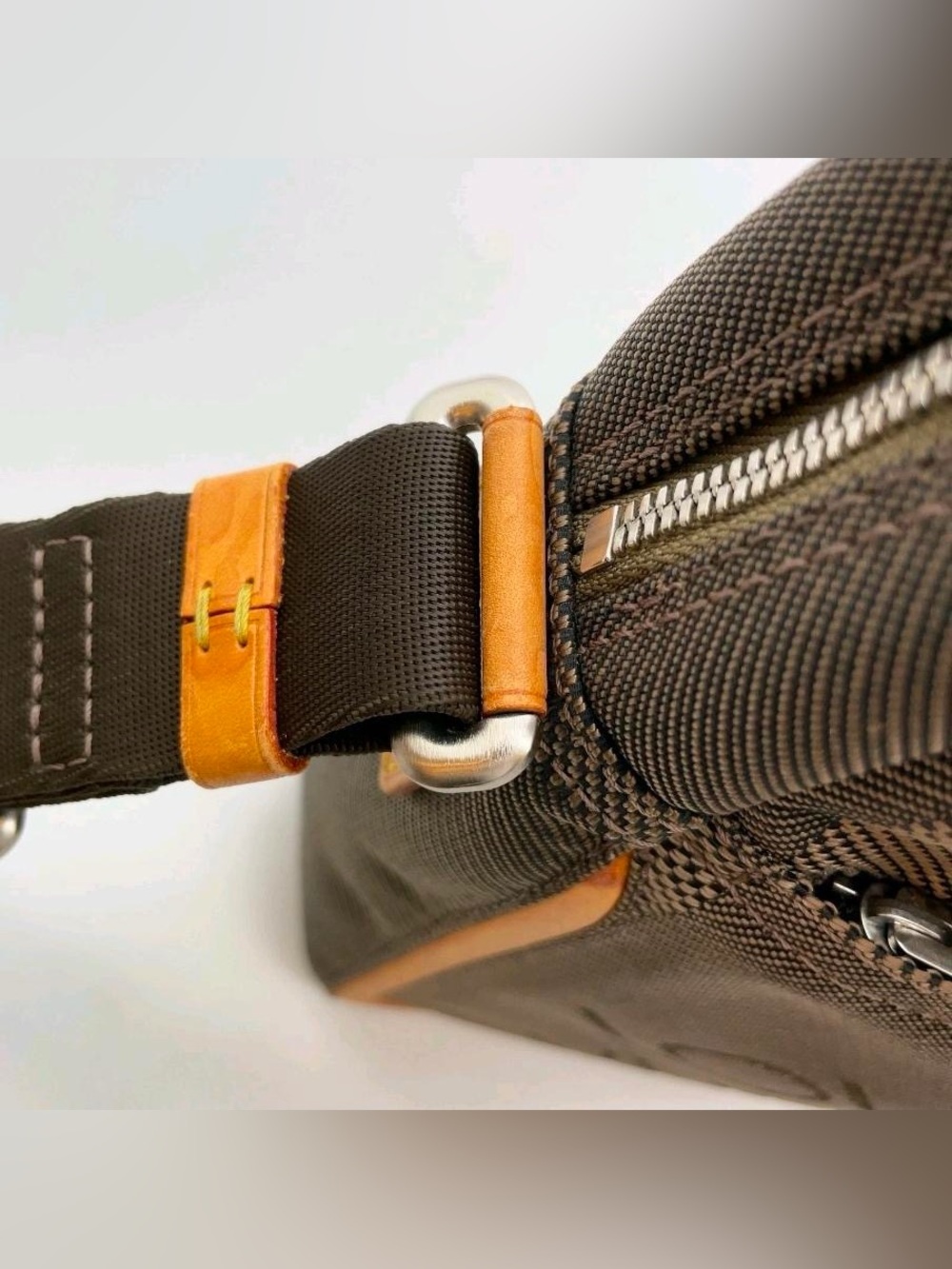 Louis Vuitton Cup Messenger Bag Brown Canvas Crossbody LV Paris Cup Rare w/ COA - Picture 9 of 12